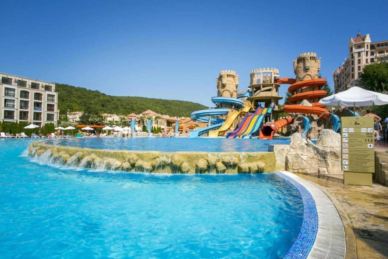 Andalucia Beach - Sea Viev Apartments เอเลนีเต ภายนอก รูปภาพ