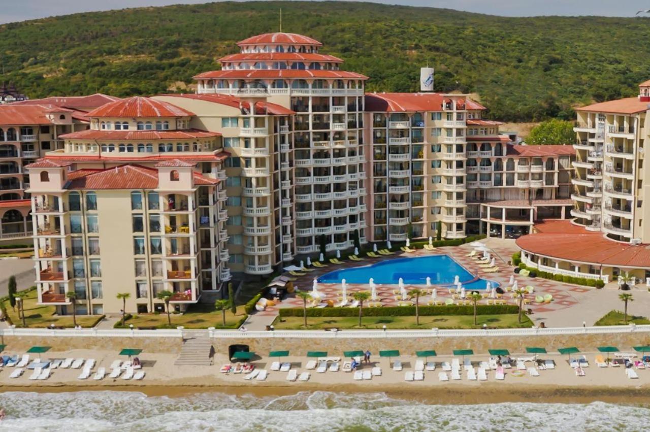 Andalucia Beach - Sea Viev Apartments เอเลนีเต ภายนอก รูปภาพ