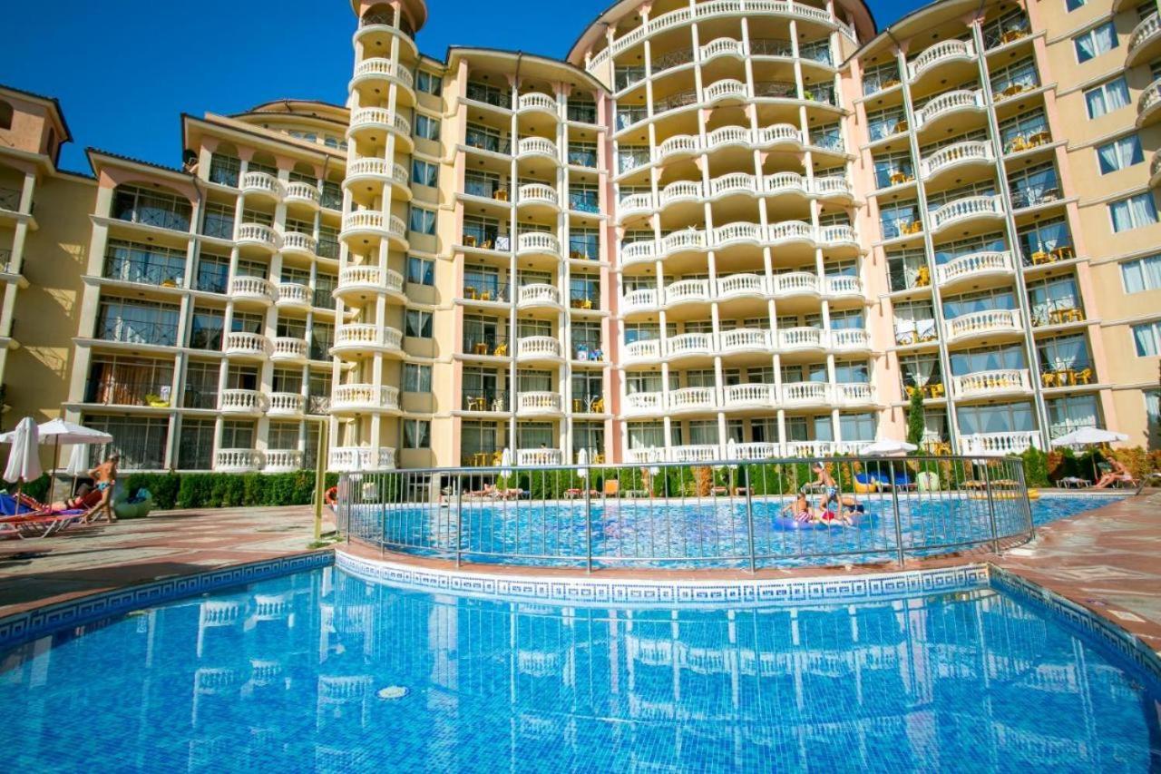 Andalucia Beach - Sea Viev Apartments เอเลนีเต ภายนอก รูปภาพ