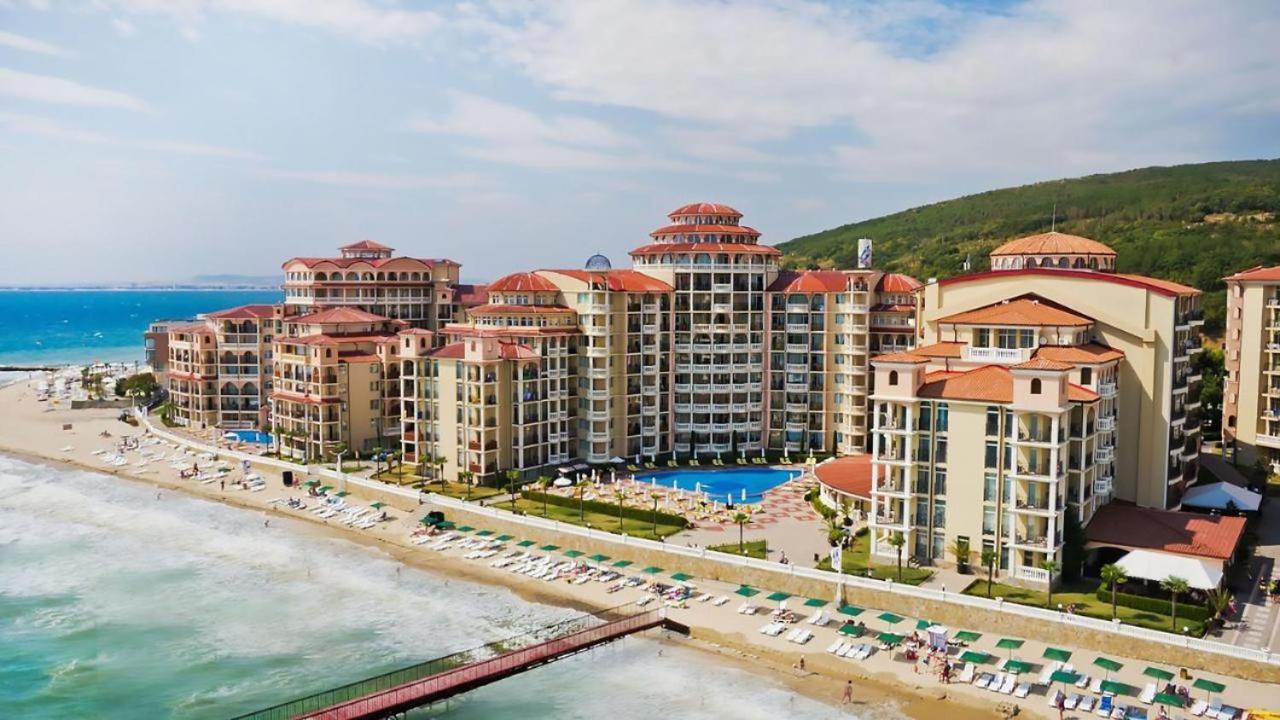 Andalucia Beach - Sea Viev Apartments เอเลนีเต ภายนอก รูปภาพ