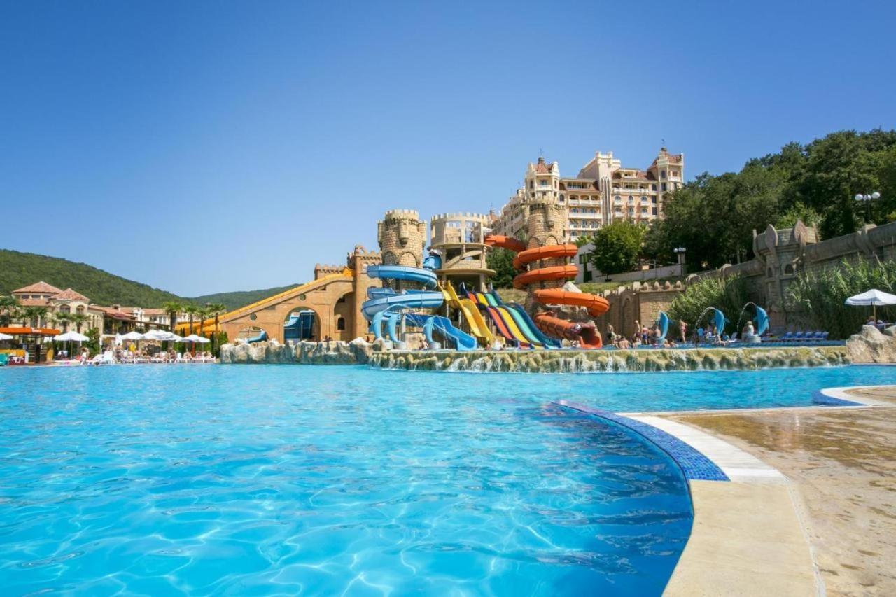 Andalucia Beach - Sea Viev Apartments เอเลนีเต ภายนอก รูปภาพ
