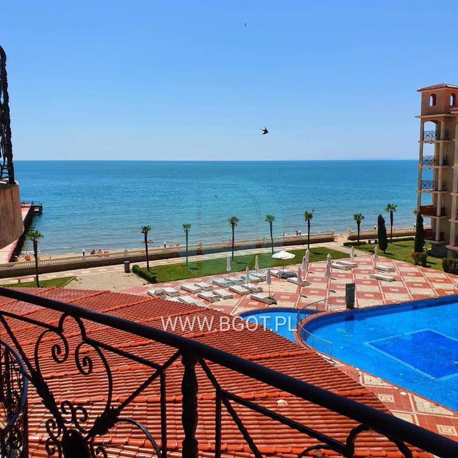 Andalucia Beach - Sea Viev Apartments เอเลนีเต ภายนอก รูปภาพ