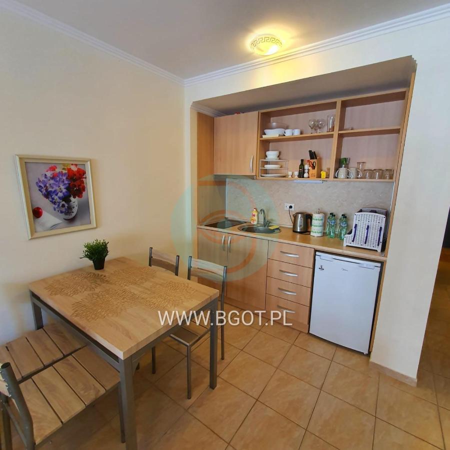 Andalucia Beach - Sea Viev Apartments เอเลนีเต ภายนอก รูปภาพ